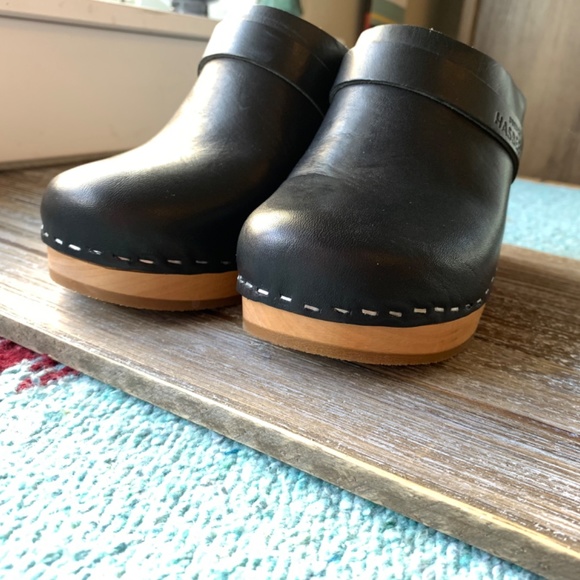 Swedish Hasbeens Slip In Classic Clogs 6 - Picture 7 of 10